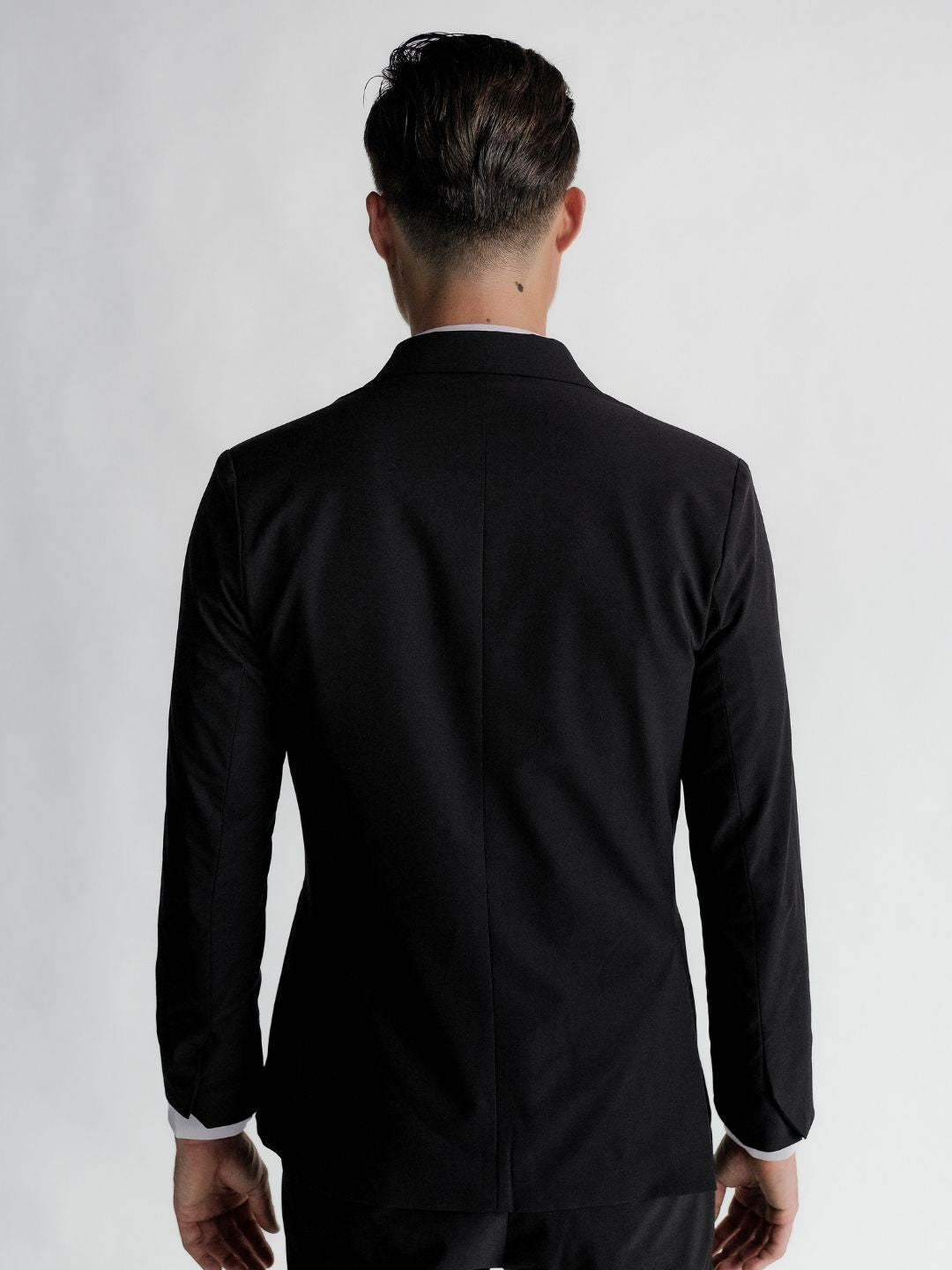 Ultra Suit 3.0 雙排扣套裝組合 經典黑 - TRANZEND