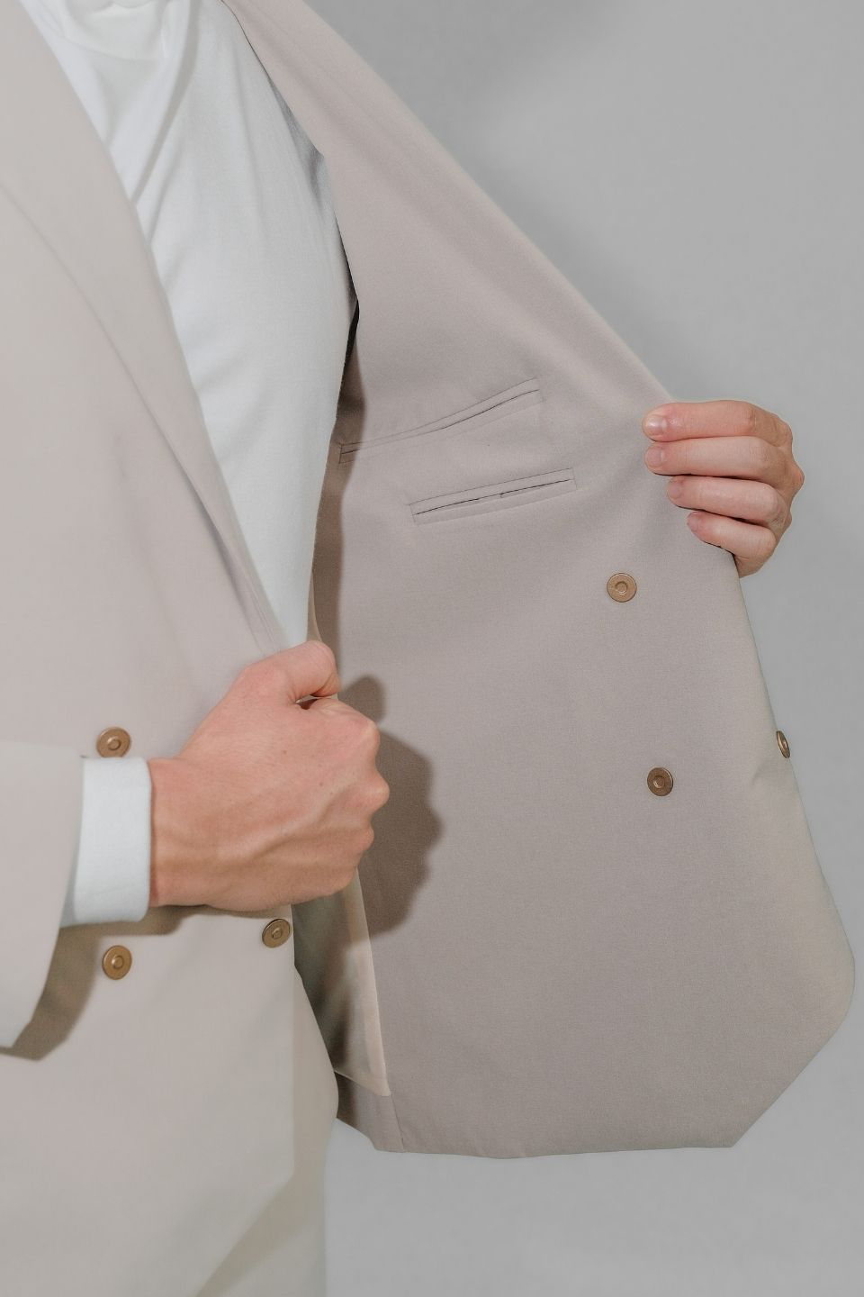 Ultra Suit 3.0 double breasted jacket white sand
