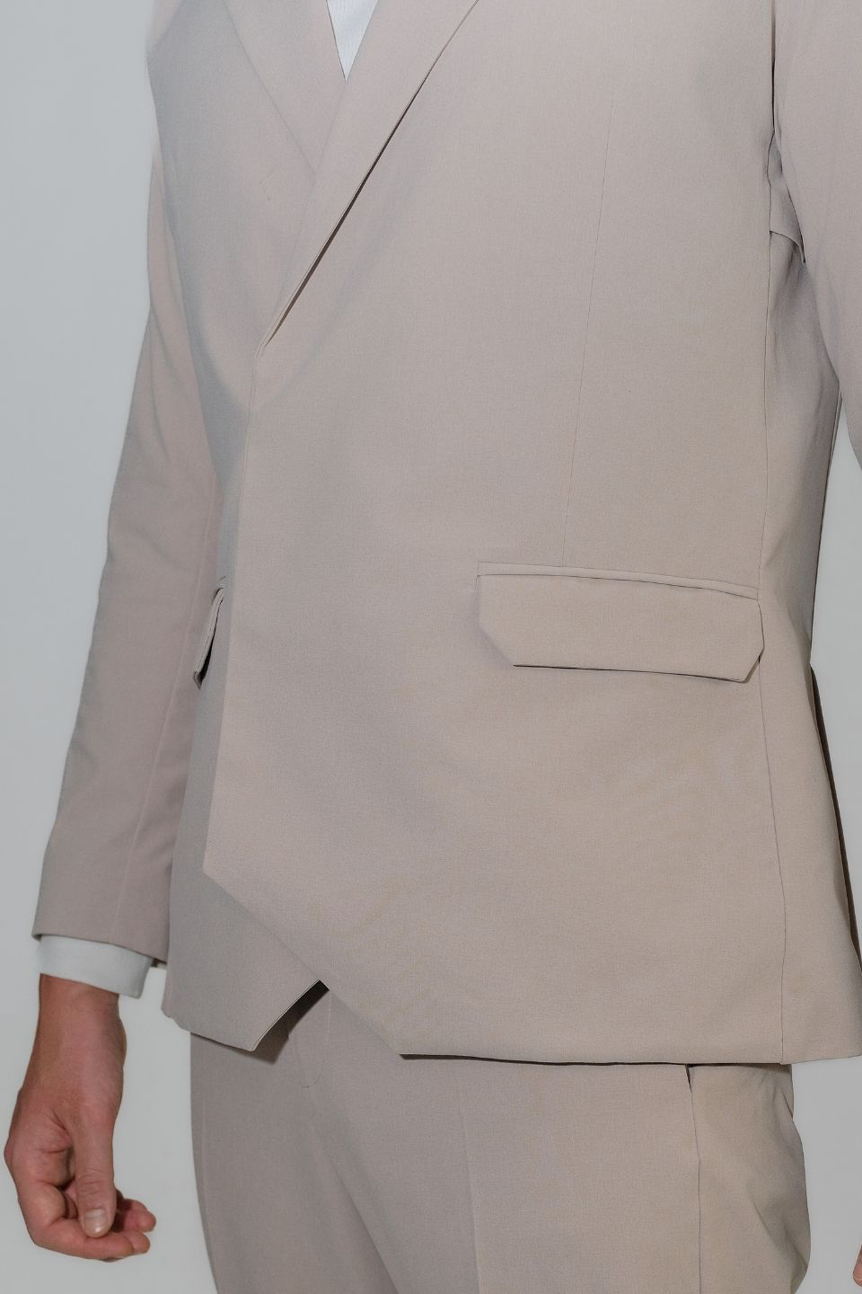 Ultra Suit 3.0 double breasted jacket white sand