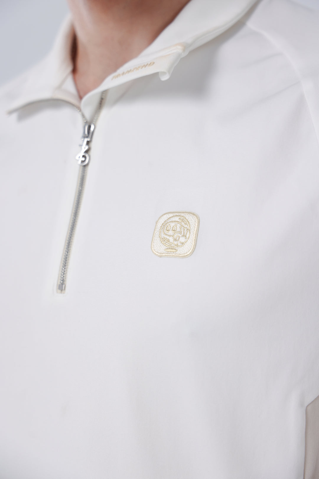 Quater-Zip Mock Neck Polo ｜拉鍊高領Polo