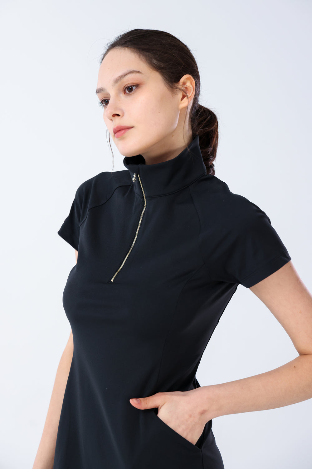 Quater-Zip Mock Neck Dress | 拉鍊高領洋裝