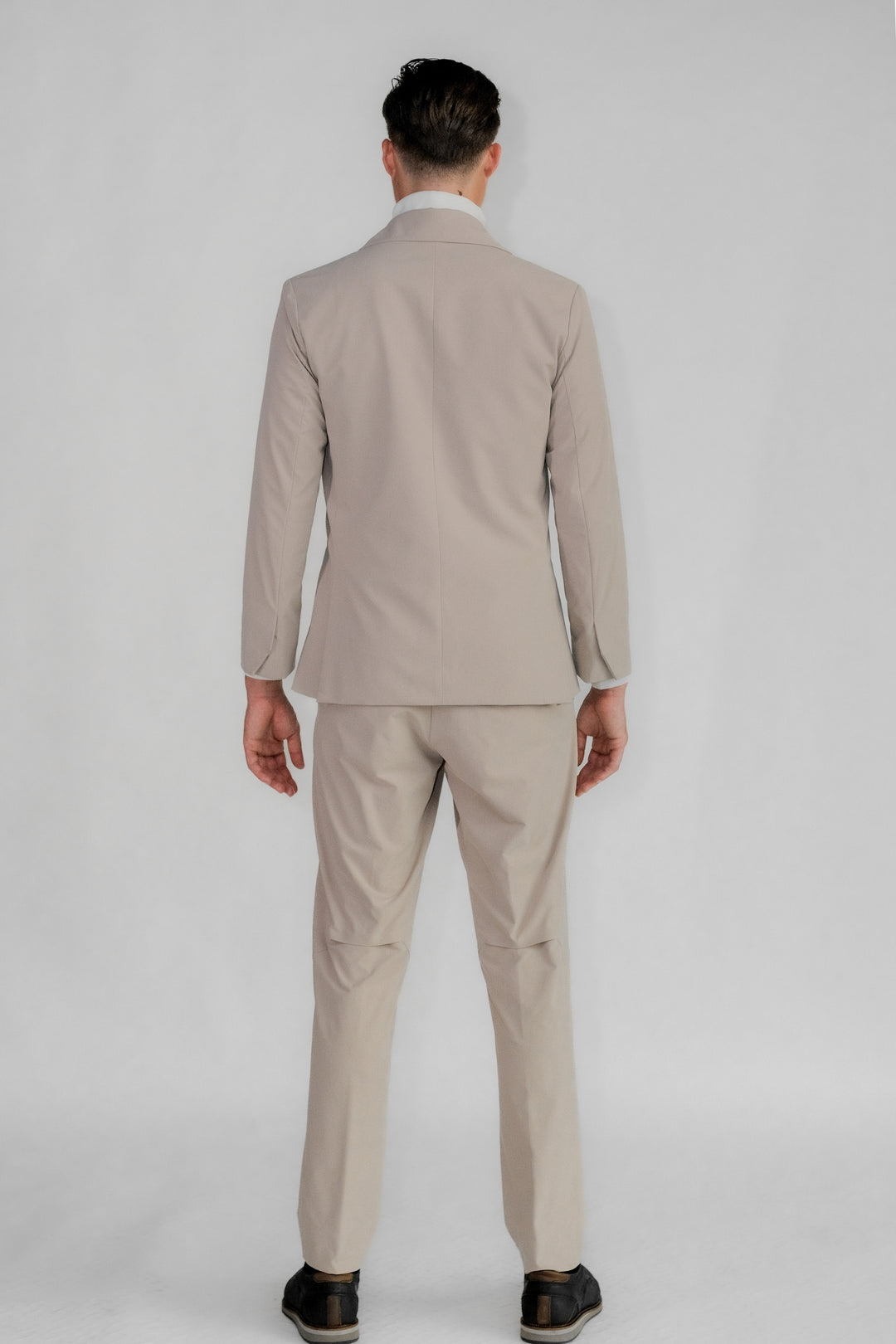 Ultra Suit 3.0 double breasted jacket white sand