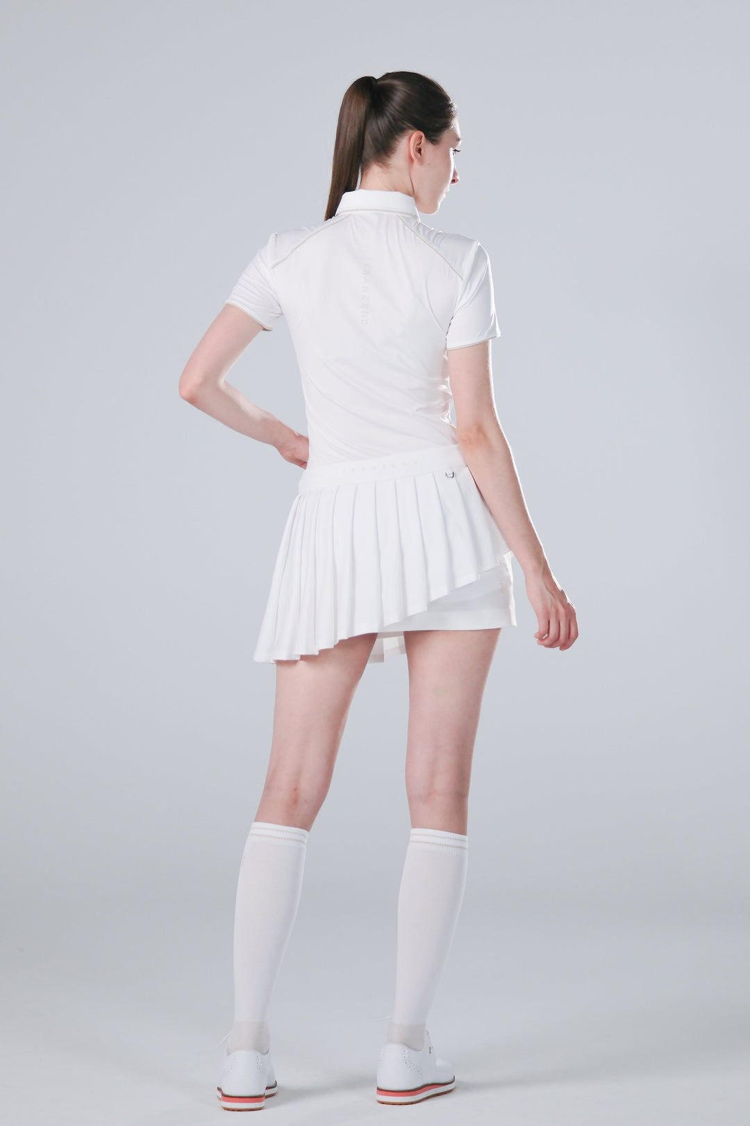 TRANZEND 冰感釘釦 Polo衫 (女) (白)