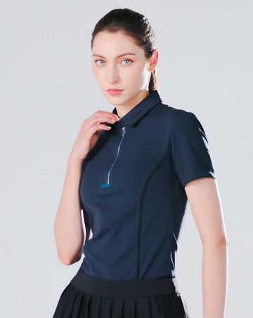 TRANZEND 女款快乾拉鍊 Polo 衫海軍藍正面穿著