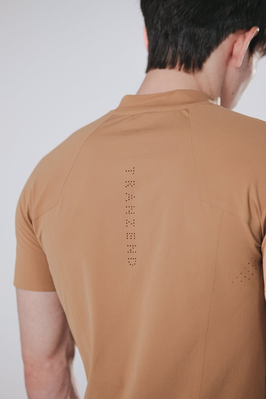 TRANZEND 小高領機能短袖 (男) (駝色)