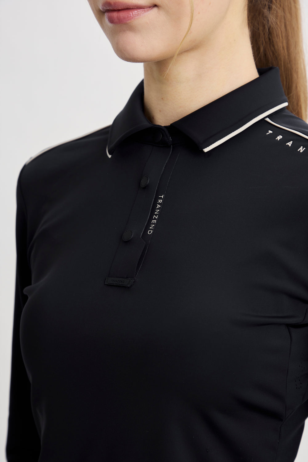 AW26 Golf F Button Polo Black 第二角度