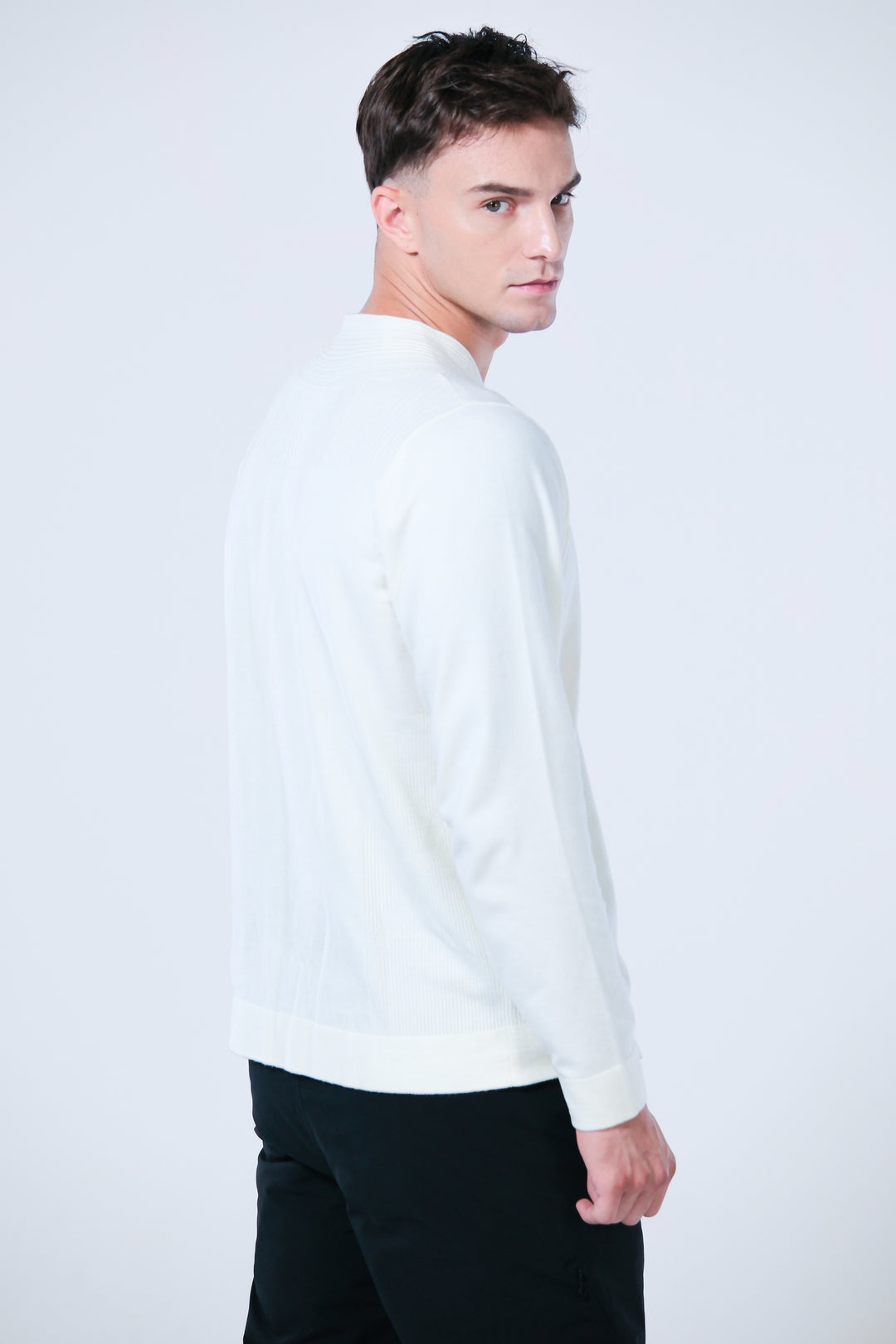 メリノウール タートルネック セーター メリノウール タートルネック セーター