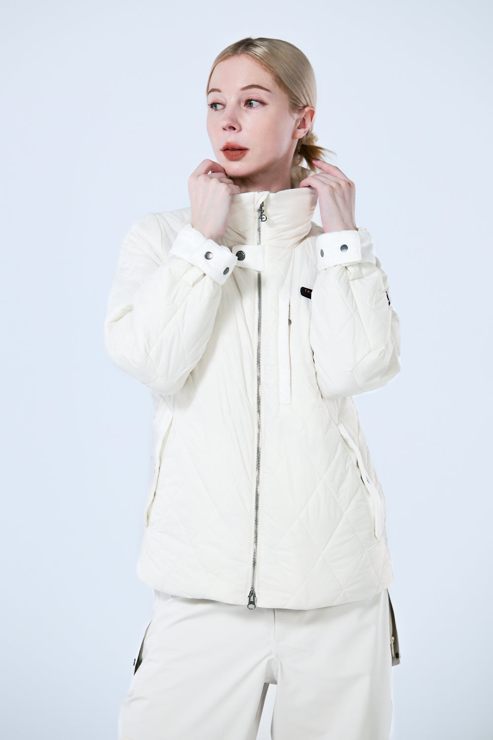 Ultra Puffer Air 科技羽絨加熱中層