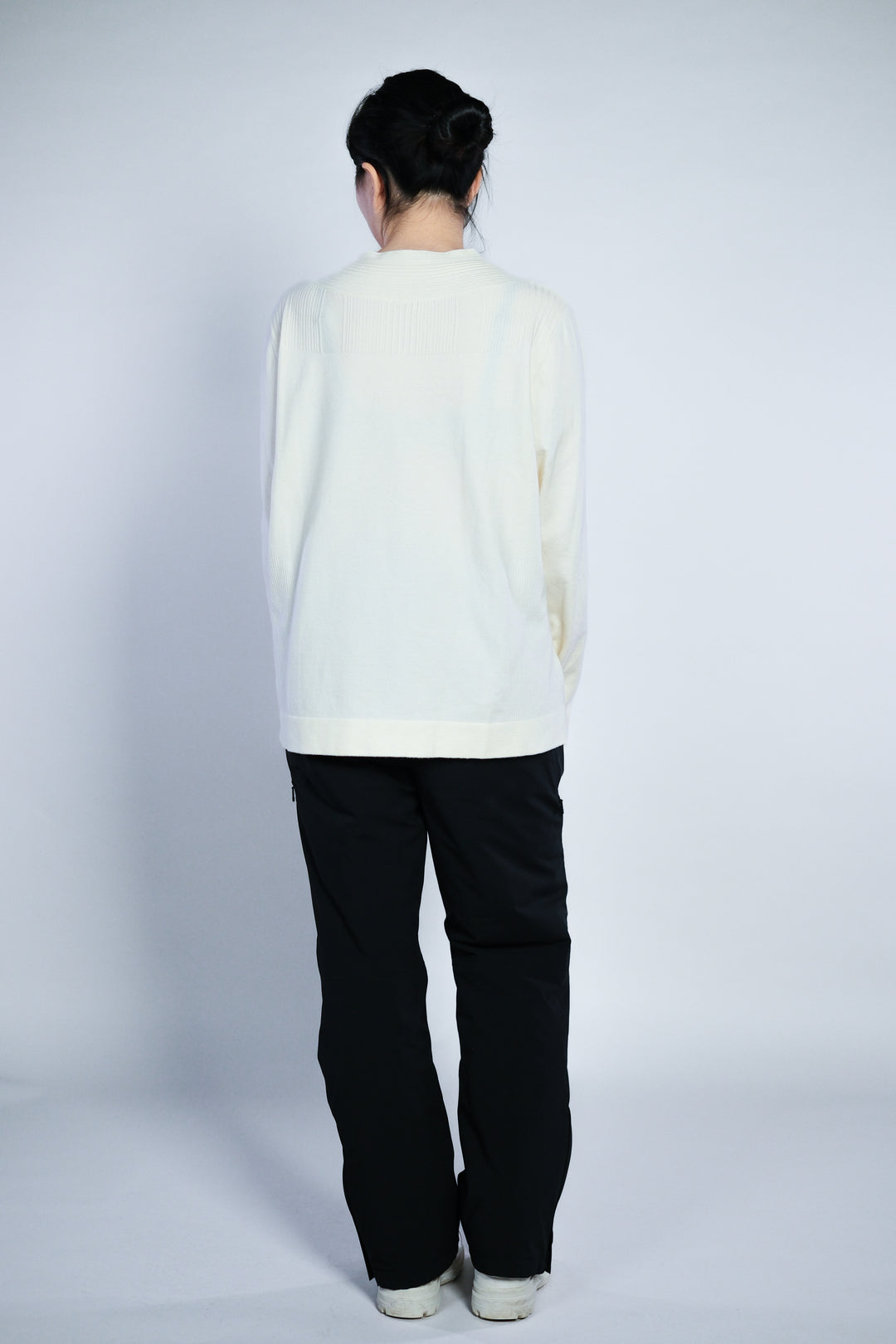 Vneck WoolBlend Sweater V領羊毛混紡毛衣