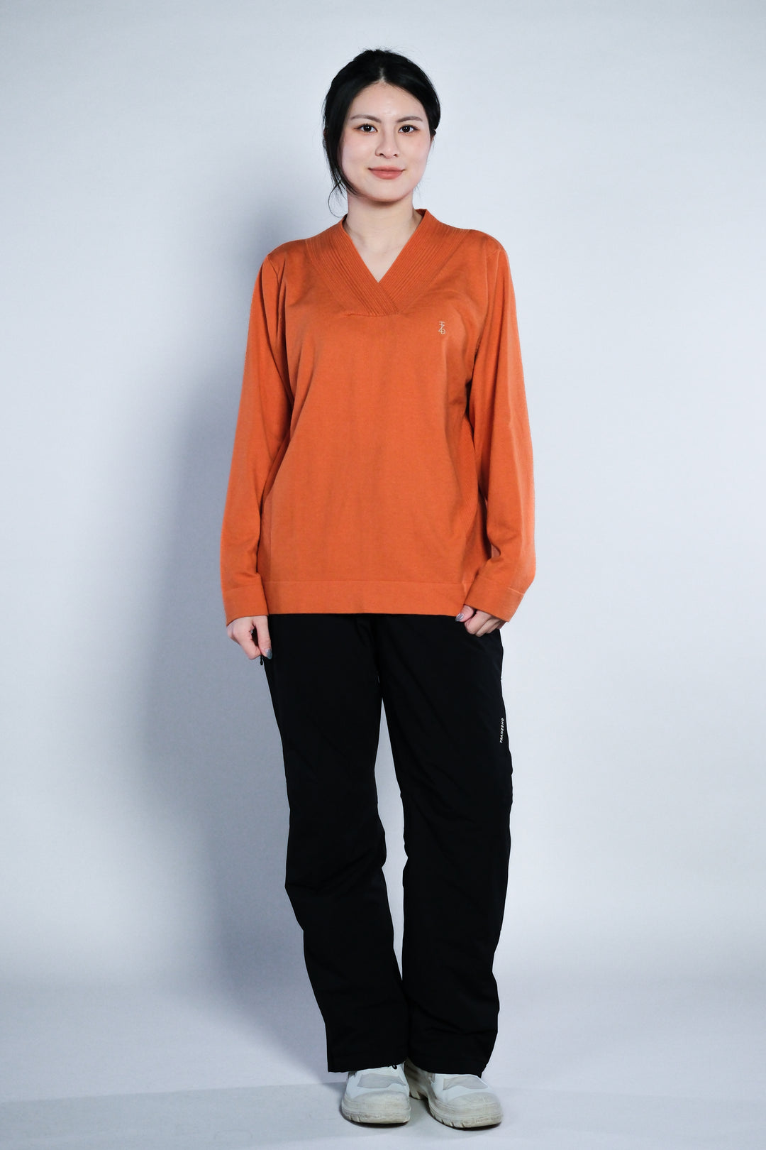 Vneck WoolBlend Sweater V領羊毛混紡毛衣