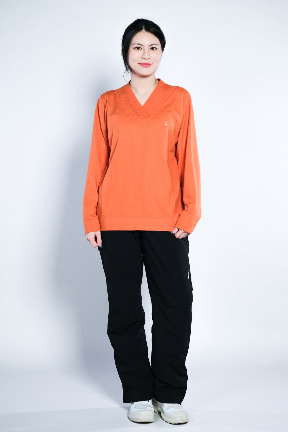 Vneck WoolBlend Sweater V領羊毛混紡毛衣