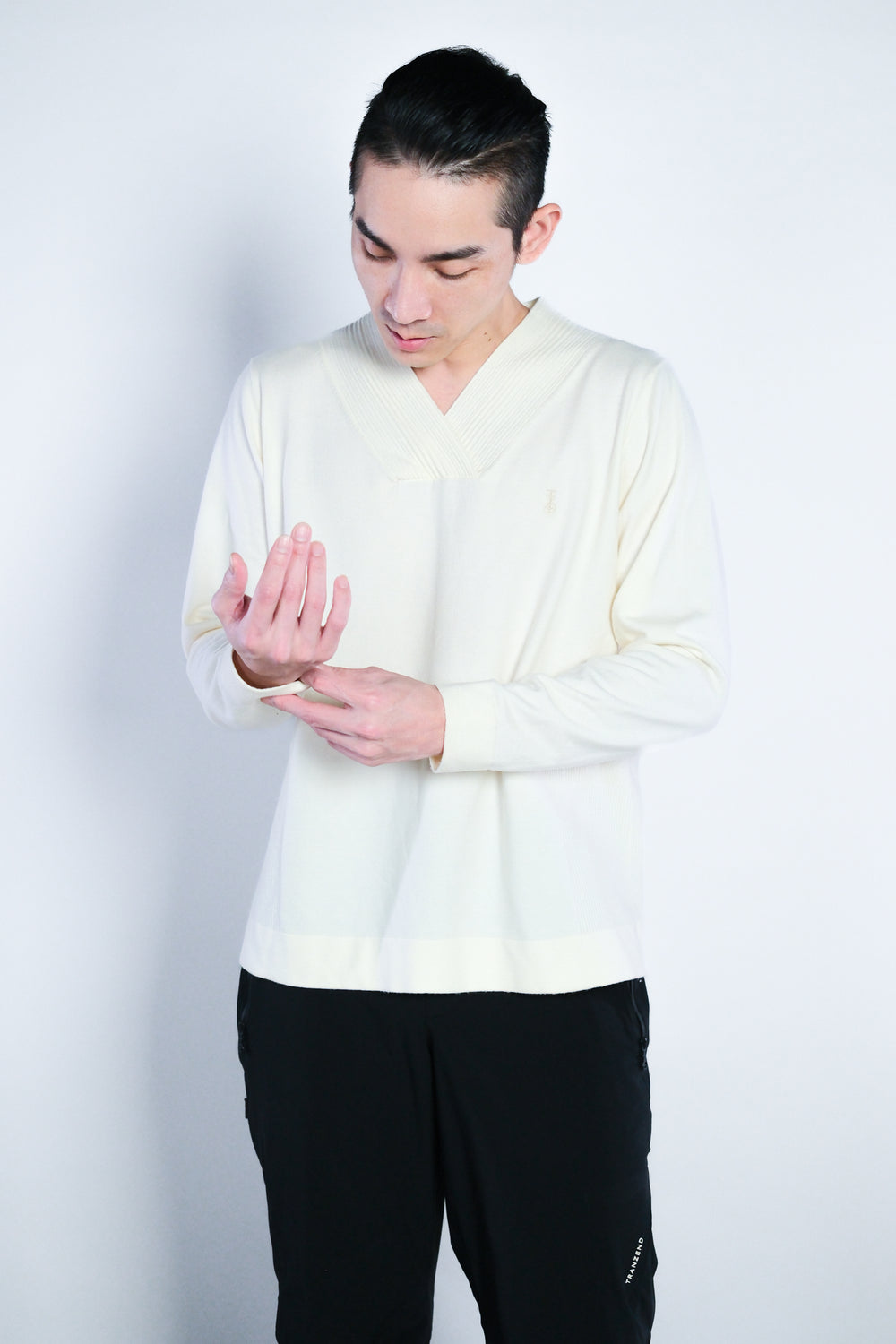 Vneck WoolBlend Sweater V領羊毛混紡毛衣