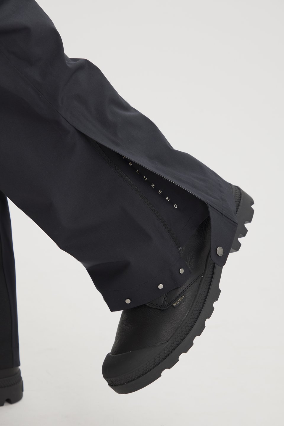 Storm Trousers 2 / MEN / 黑 / secondary