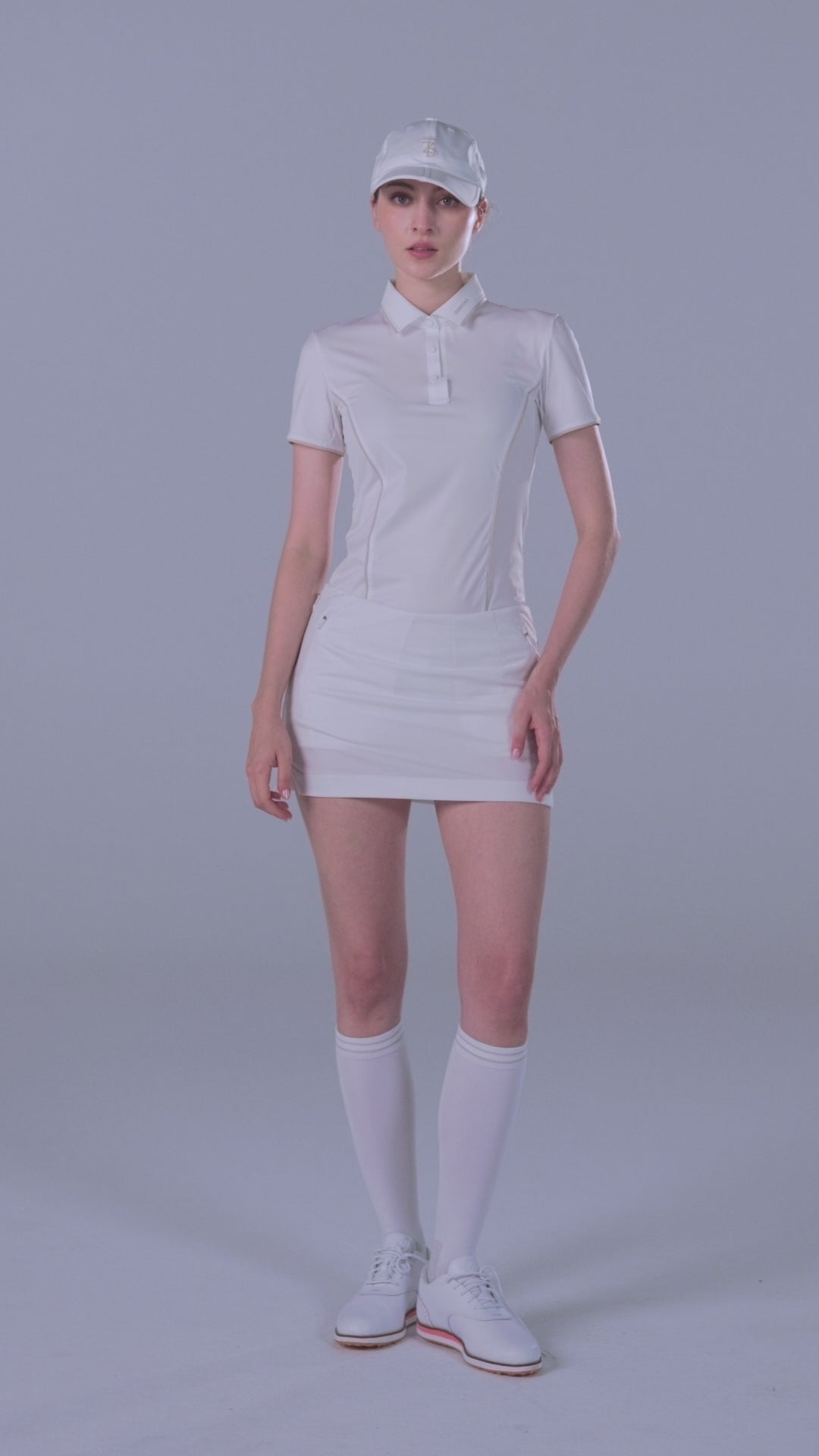 TRANZEND 冰感釘釦 Polo衫 女 白 影片