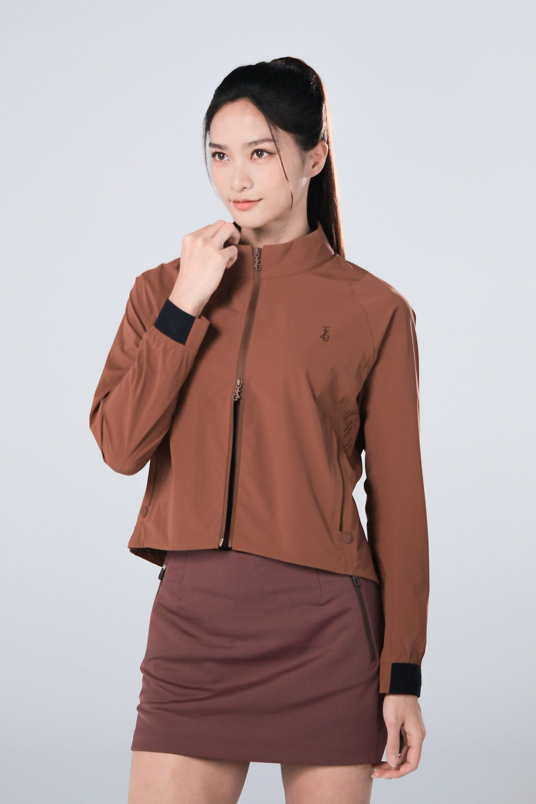 TRANZEND 冰感彈力外套 女 駝色 EC照
