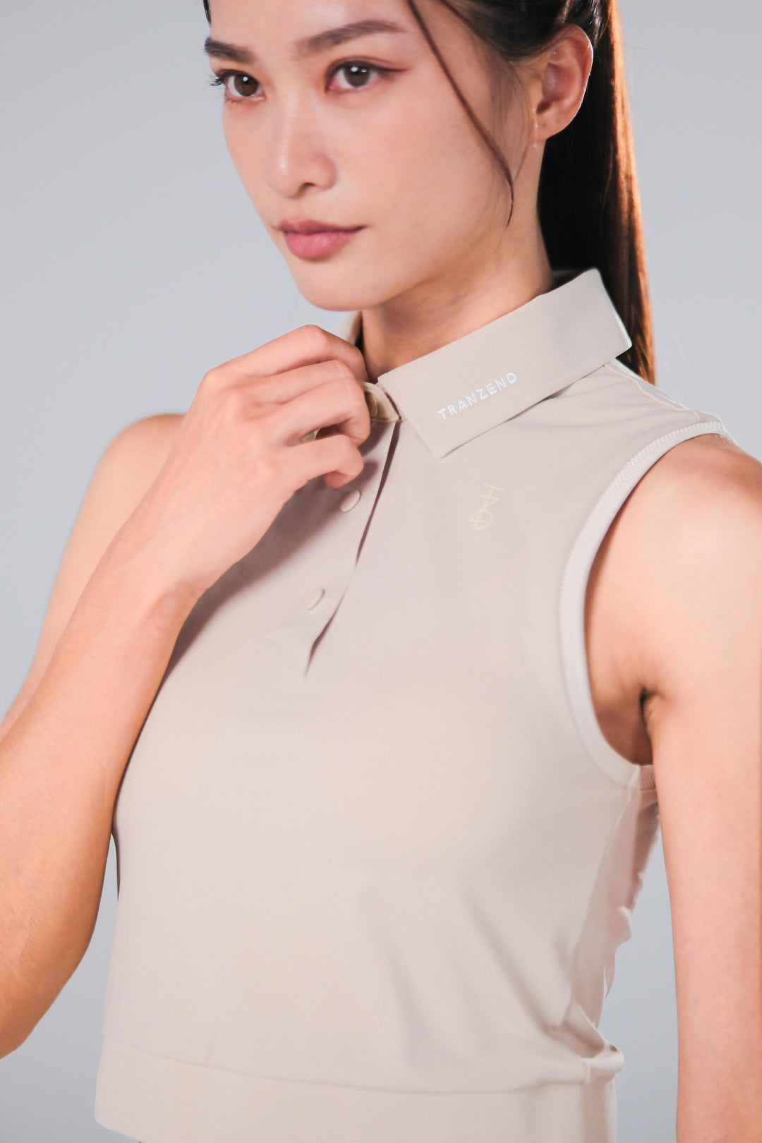 TRANZEND 短版背心Polo衫 女 卡其色 EC照