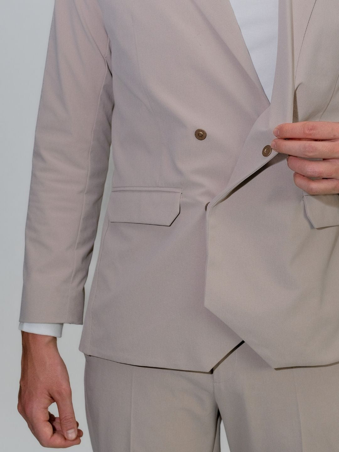 Ultra Suit 3.0 雙排扣套裝組合 白晝沙 - TRANZEND