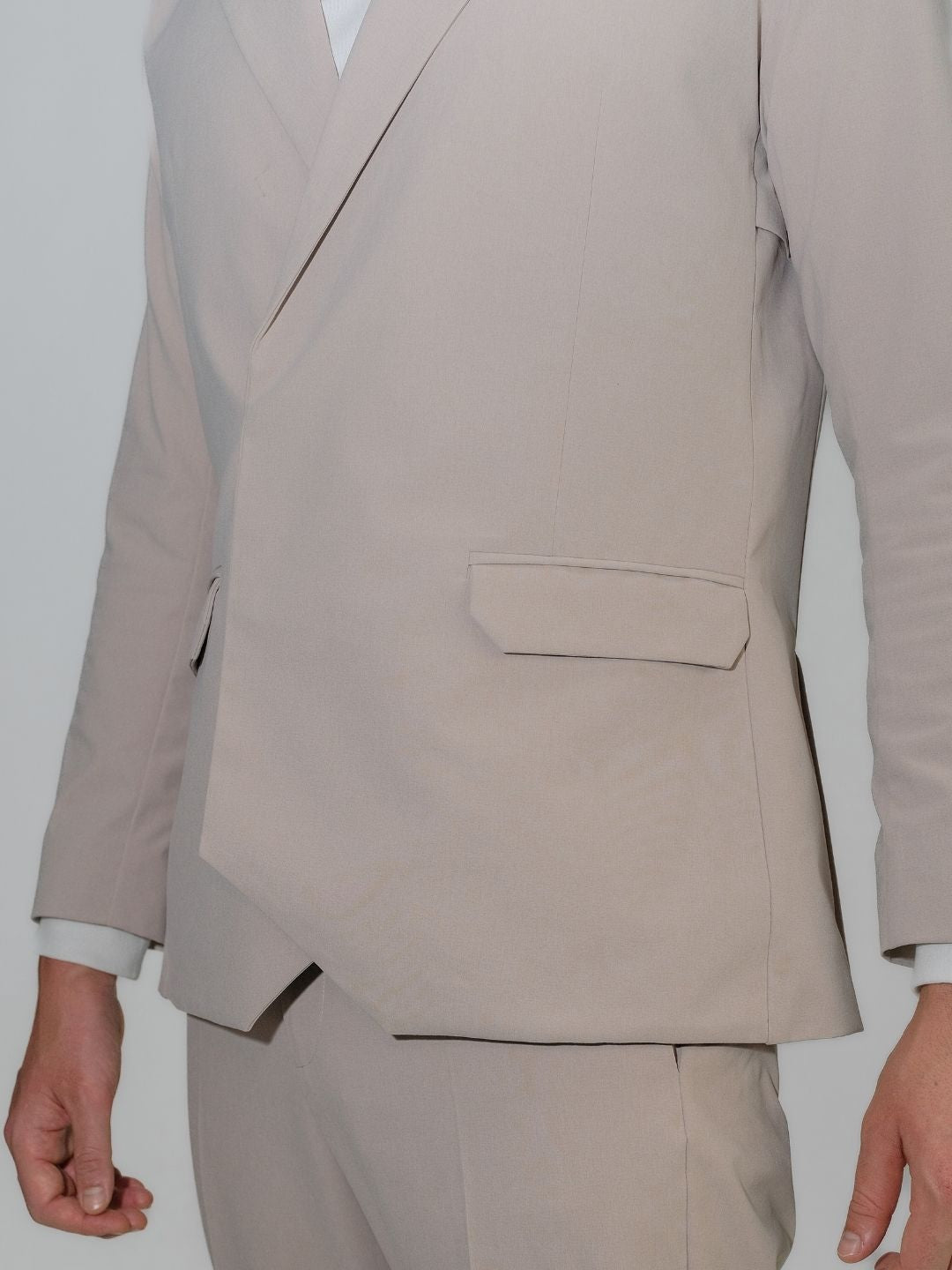 Ultra Suit 3.0 雙排扣外套 白晝沙 - TRANZEND